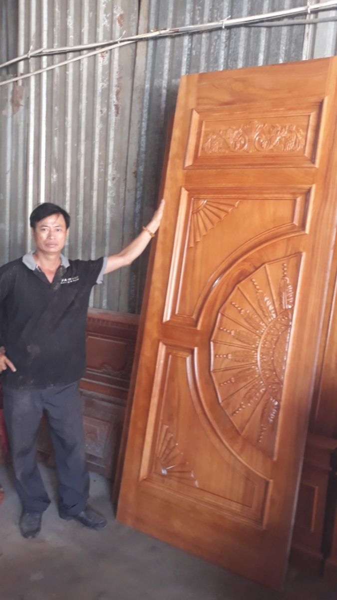 Xưởng sản xuất cửa gỗ tự nhiên tphcm - Củ Chi, Hóc Môn, Nhà Bè