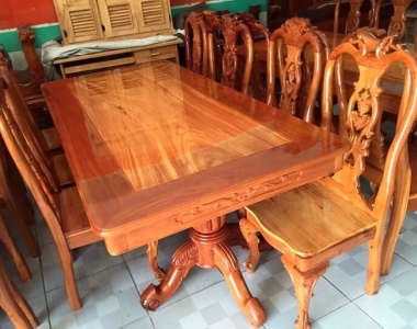 Bộ bàn ghế ăn bằng gỗ cao cấp
